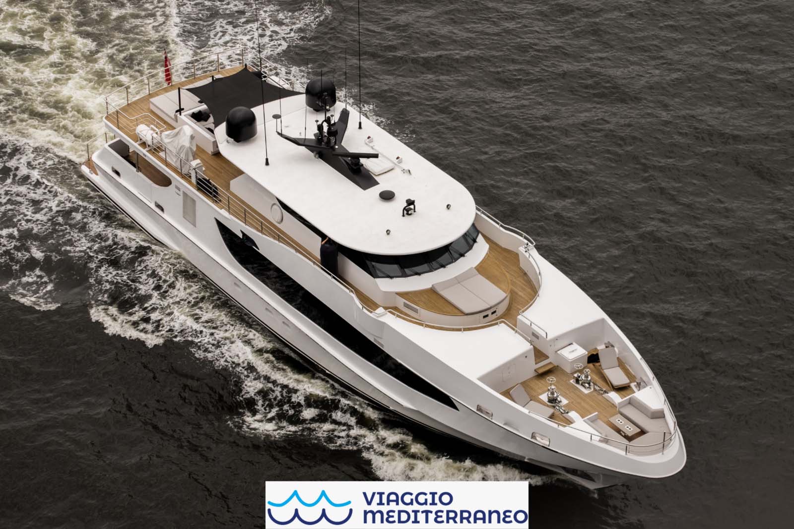 yacht-2-1-1600x1067