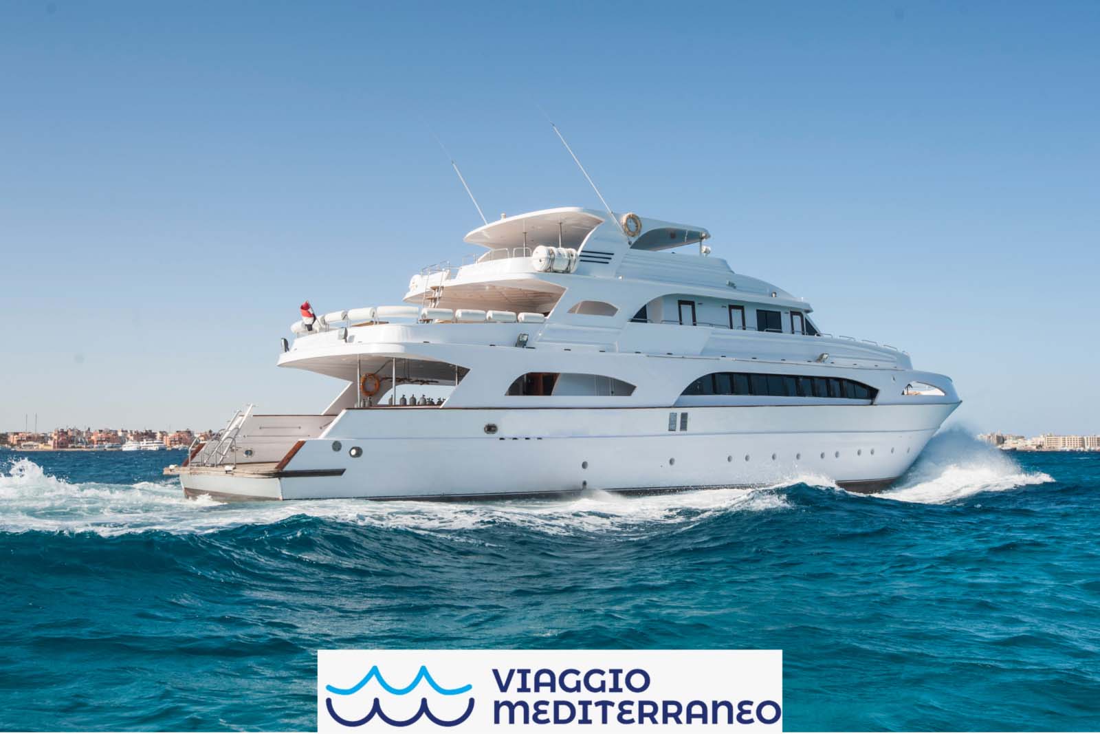 yacht-5-1600x1067